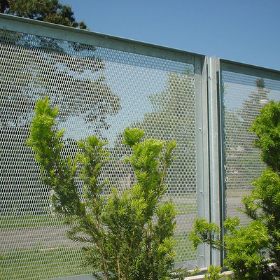 [Translate to Hungary:] Ťahokov - šesťhranné otvory - perfora.sk