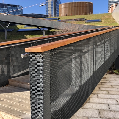 [Translate to Hungary:] Ťahokov - šesťhranné otvory - perfora.sk